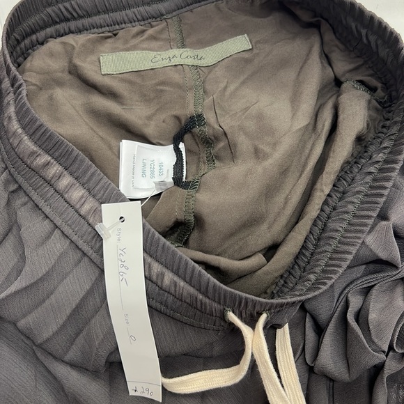 Enza Costa beautiful pleated flowy pants w color matching short linings. - Picture 3 of 3